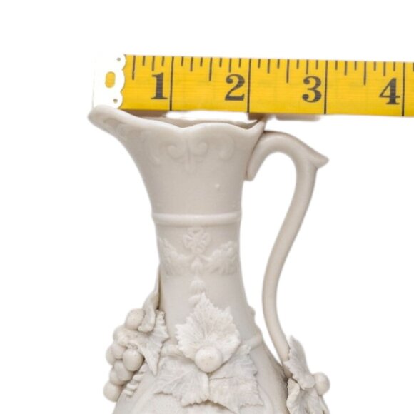 Vtg Embossed Relief Ewer Jug Cream Grape Vine Molded  7" Parian Ware Porcelain - Picture 7 of 10